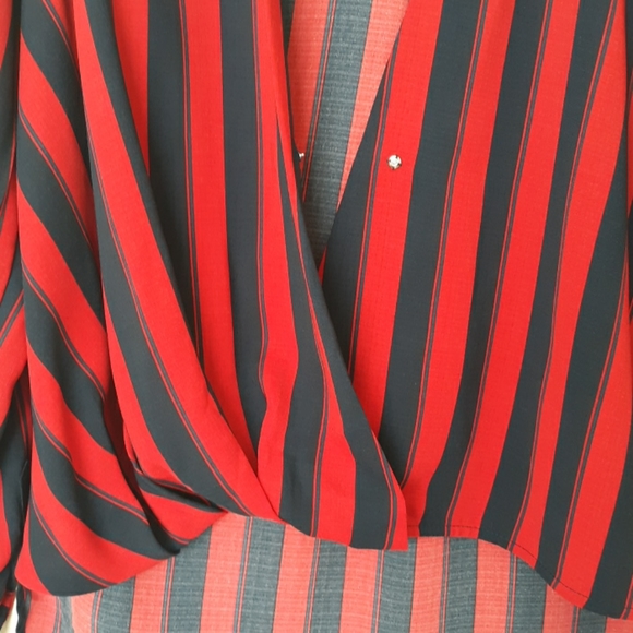 Urban Outfitters blue/red hi-lo top size M - Picture 6 of 9